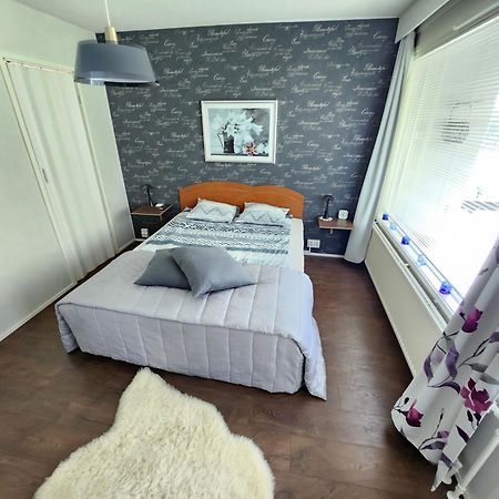 Valoisa Huoneisto Jossa Erinomaiset Vuoteet. Mikkeli Exteriér fotografie