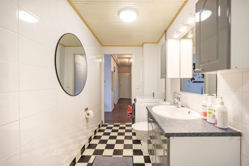 Valoisa Huoneisto Jossa Erinomaiset Vuoteet. Mikkeli Exteriér fotografie